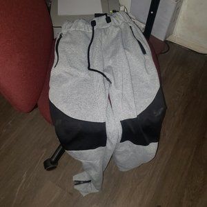 young mens joggers